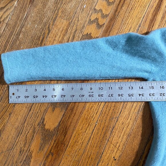 Cashmere Vintage Long Sleeve Knit Sweater - Picture 7 of 8